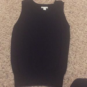 Sleeveless sweater